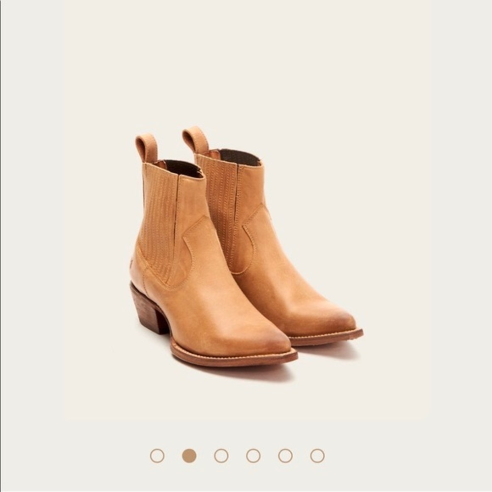 Frye Sacha Chelsea Boot